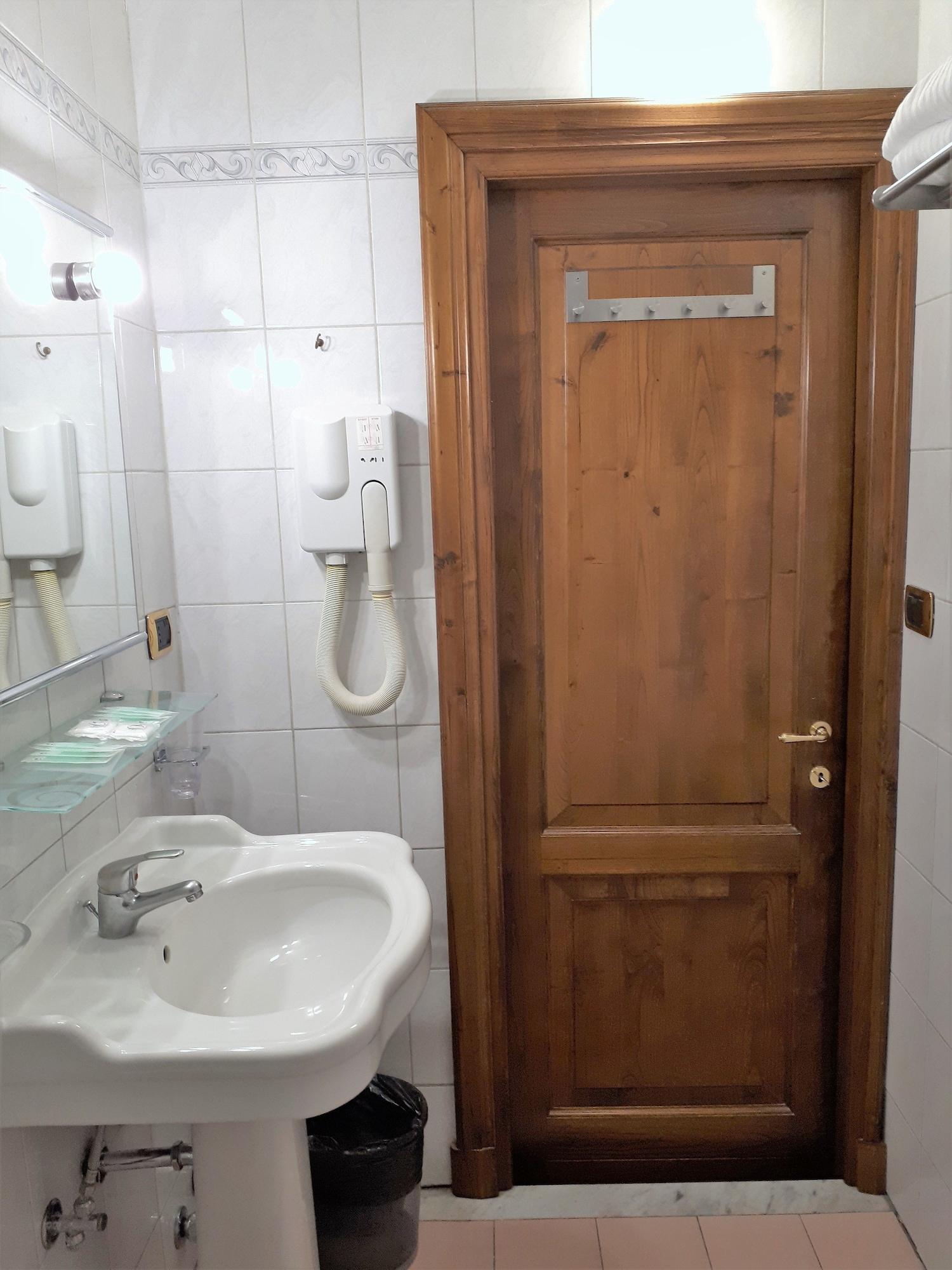 Hotel Sweet Home Рим Екстериор снимка